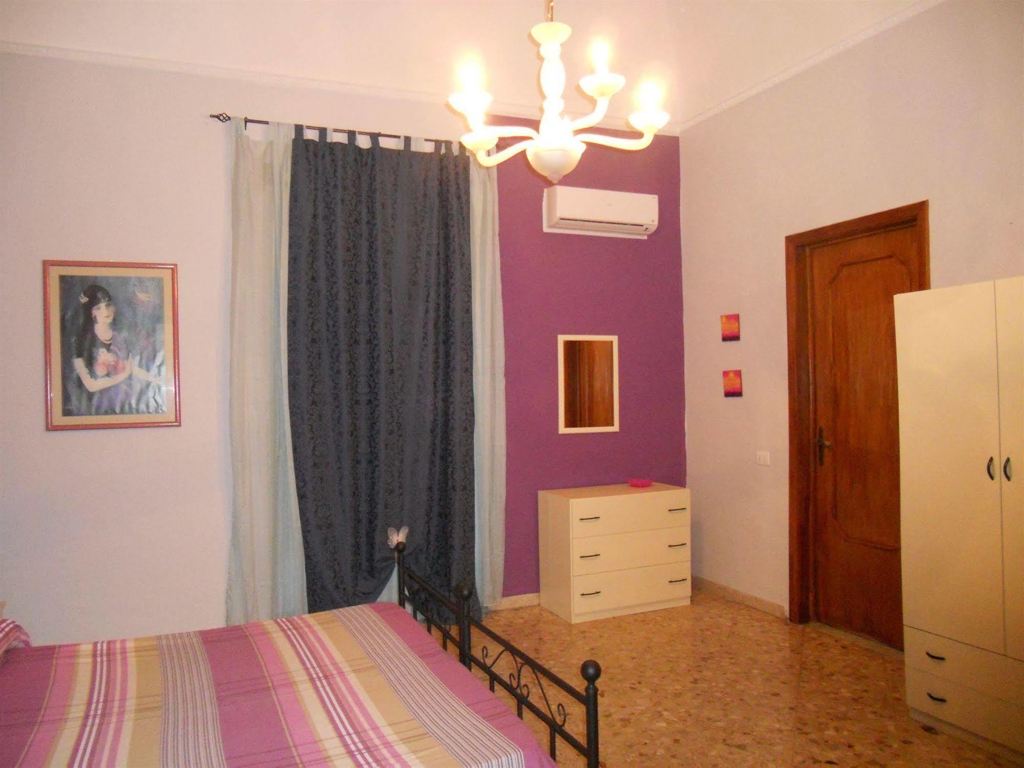 Piccadilly House Bed and Breakfast Catania Exterior foto